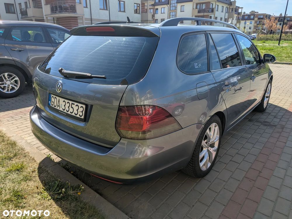 Volkswagen Golf 1.6 TDI DPF Comfortline - 5