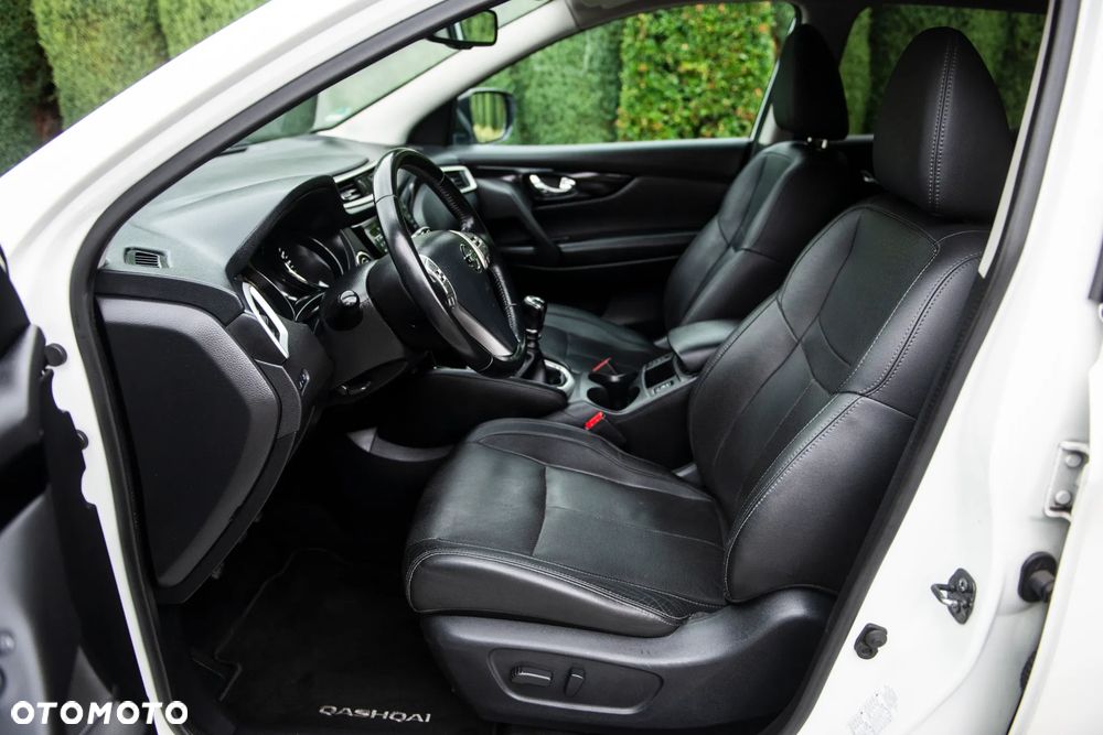 Nissan Qashqai 1.6 DIG-T Tekna - 18