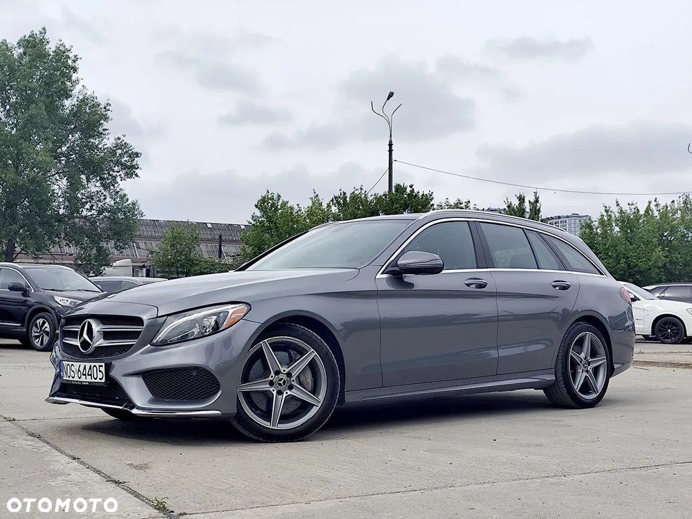Mercedes-Benz Klasa C 300 9G-TRONIC AMG Line - 2