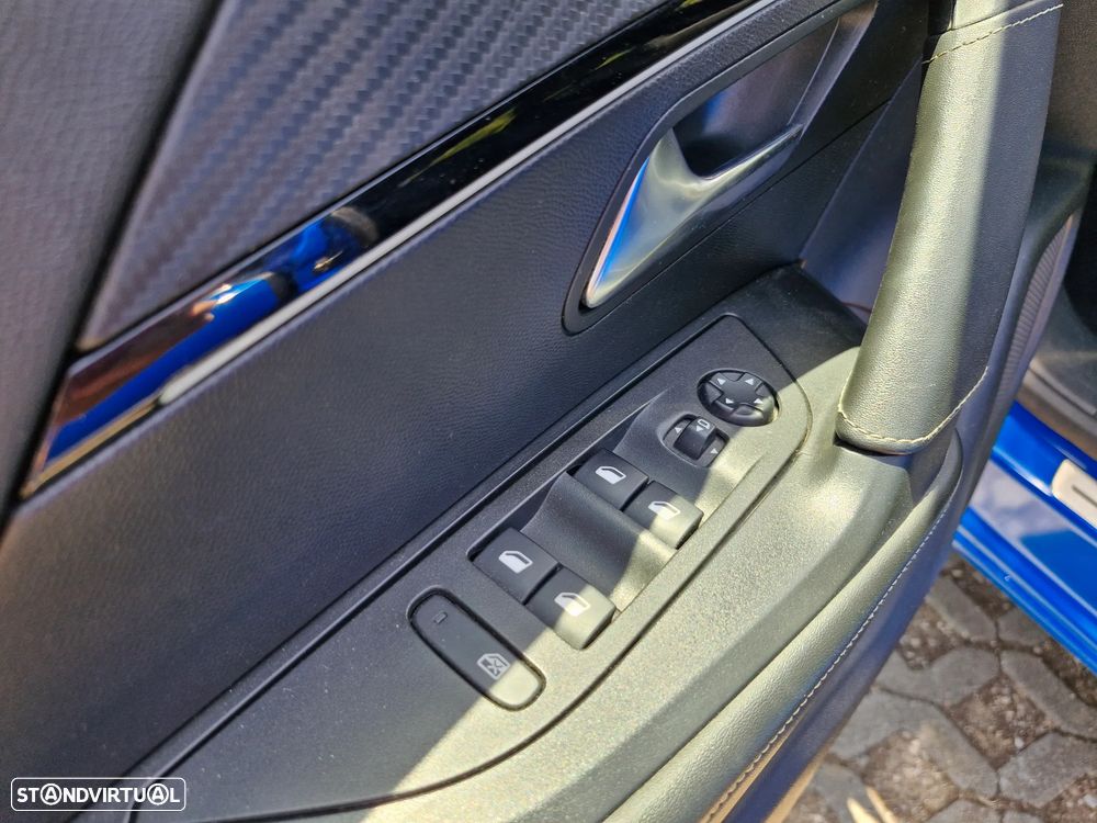 Peugeot e-2008 50 kWh GT Line - 14