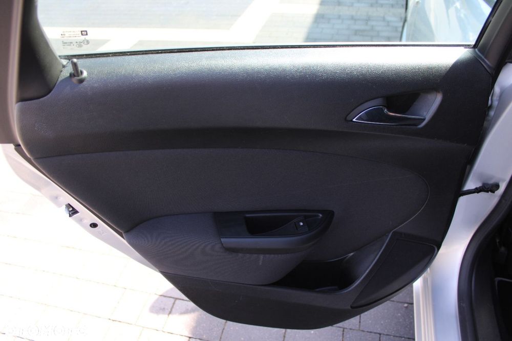 Opel Astra - 19