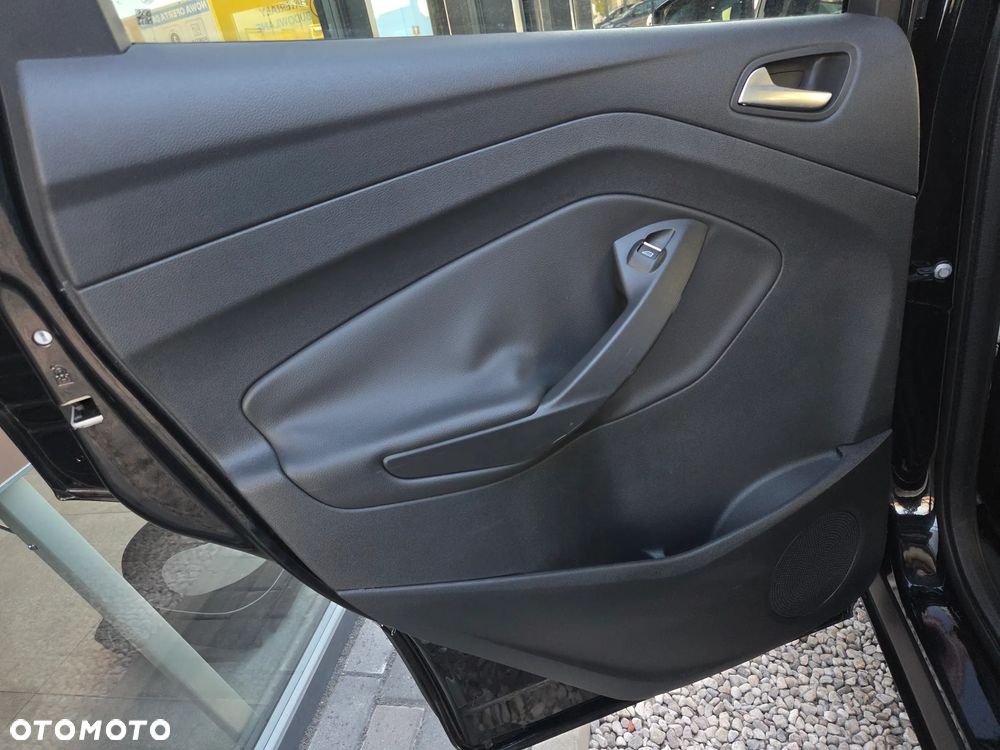 Ford Kuga 2.0 TDCi 2x4 Black & Silver - 22