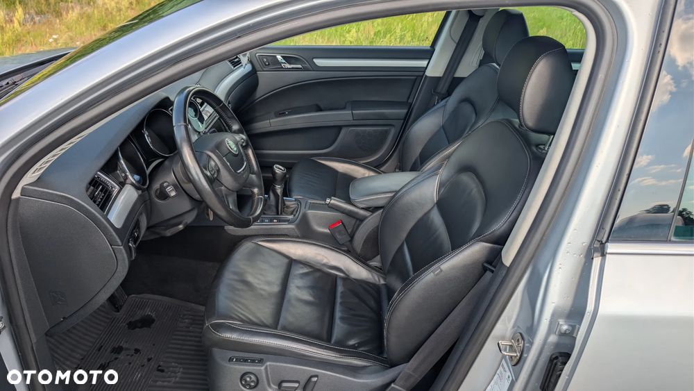 Skoda Superb 2.0 TDI Elegance Outdoor - 9