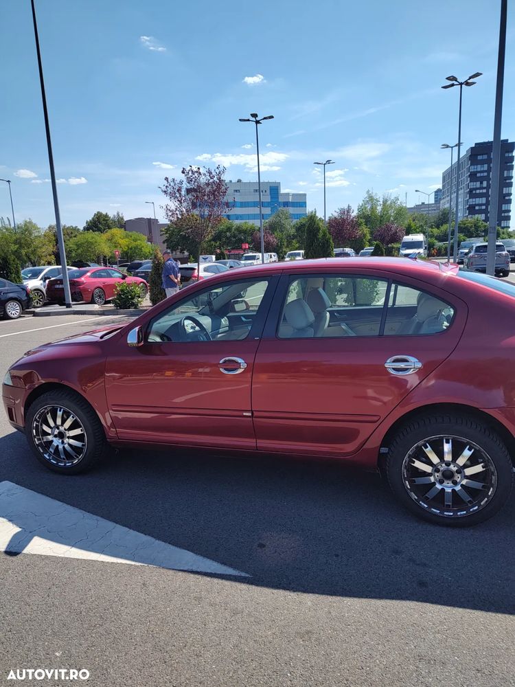 Skoda Octavia 1.6 Elegance - 9