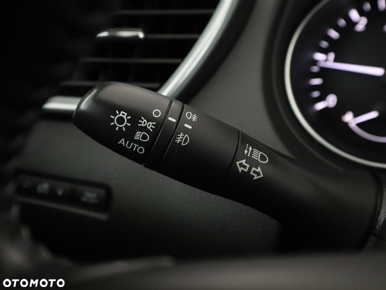 Nissan Qashqai 1.7 dCi N-Connecta - 29