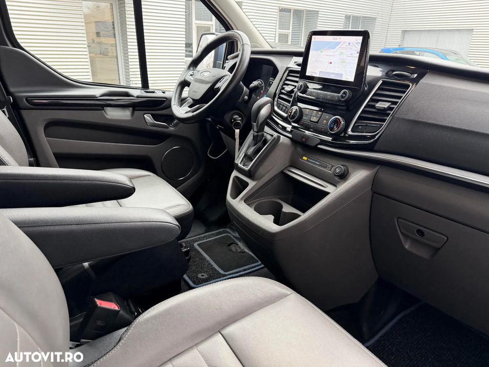 Ford Tourneo Custom Bus 320 2.0 EcoBlue 185 CP L2H1 Titanium Aut. - 6