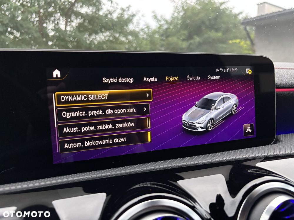 Mercedes-Benz CLA 220 4-Matic AMG Line 7G-DCT - 34