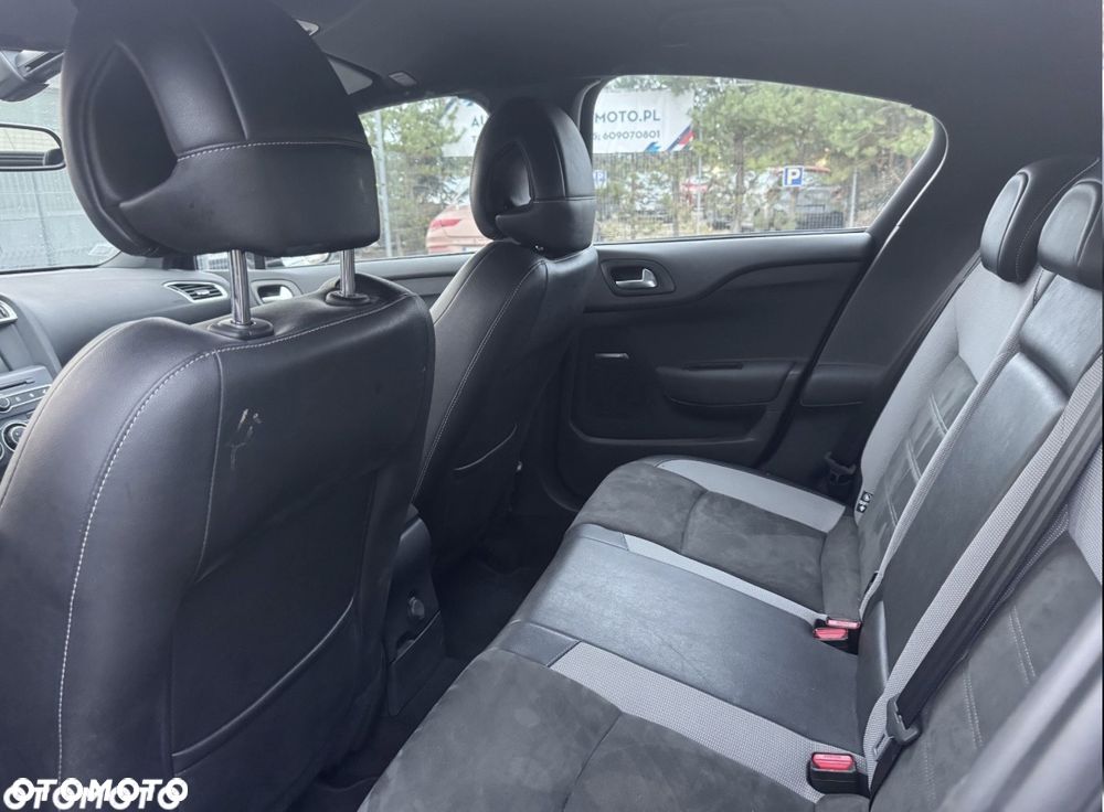 DS Automobiles DS 4 Crossback - 11