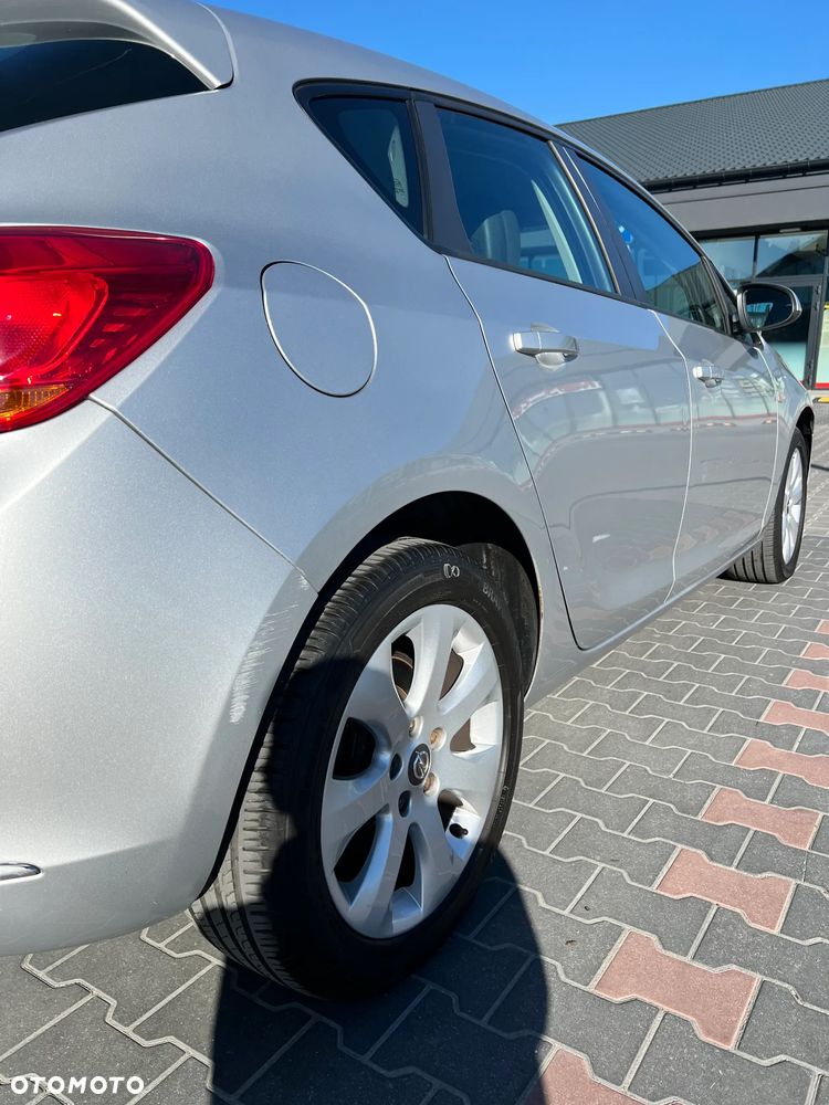 Opel Astra 1.6 CDTI Enjoy - 12
