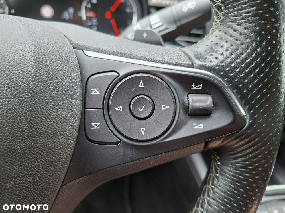 Opel Insignia 2.0 T 4x4 Exclusive S&S - 21