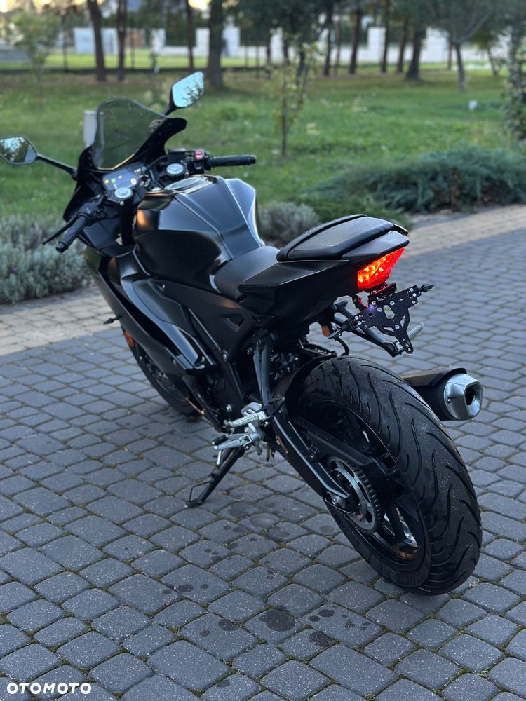 Yamaha R125 - 8