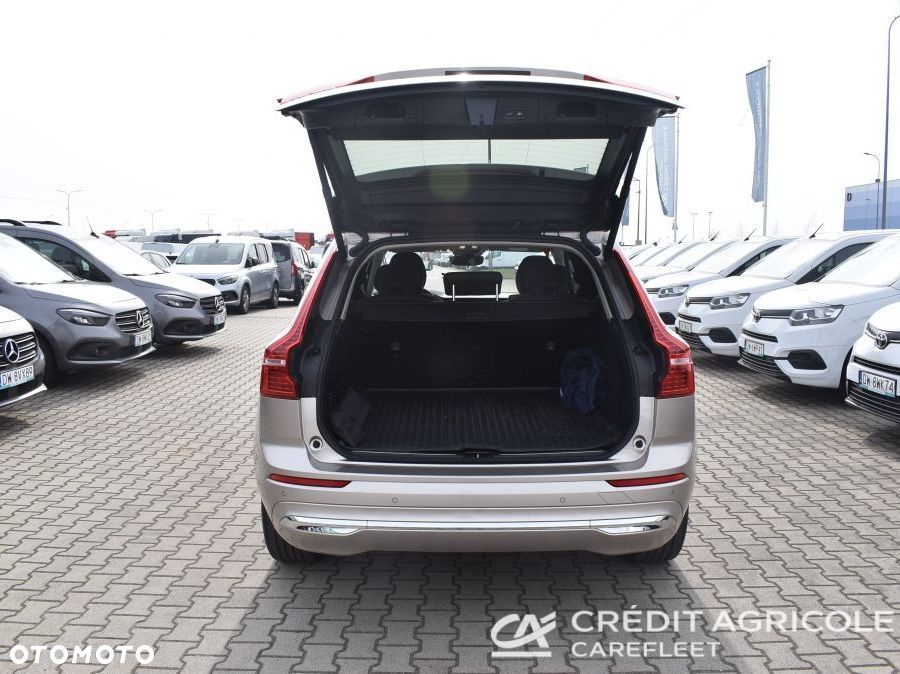 Volvo XC 60 B4 B Plus Bright - 12