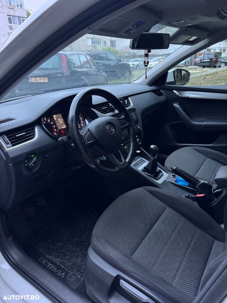 Skoda Octavia 1.6 TDI Active - 6