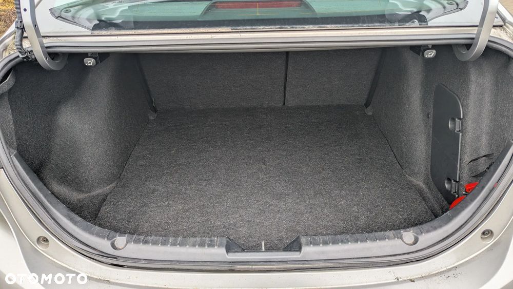 Mazda 3 2.0 Skyenergy EU6 - 9