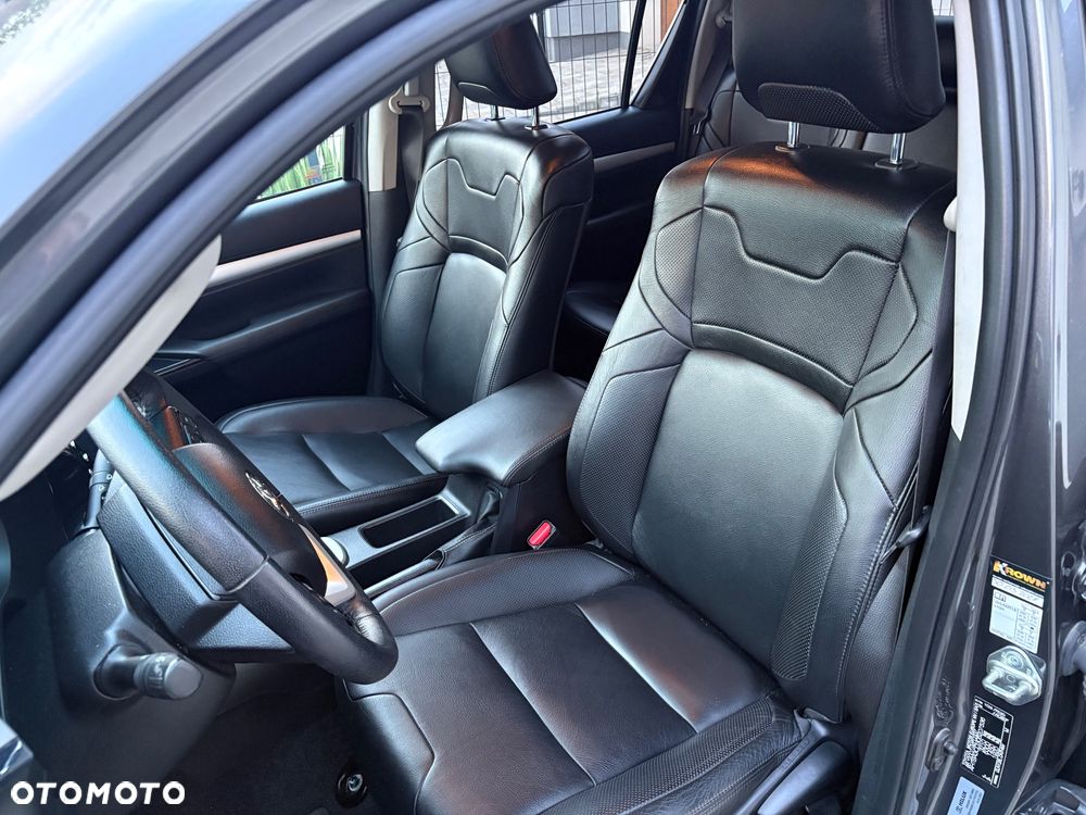 Toyota Hilux 2.8 D-4D Double Cab SR5+ 4x4 - 20