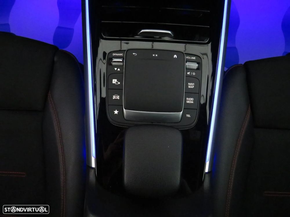 Mercedes-Benz GLB 200 d AMG Line - 46