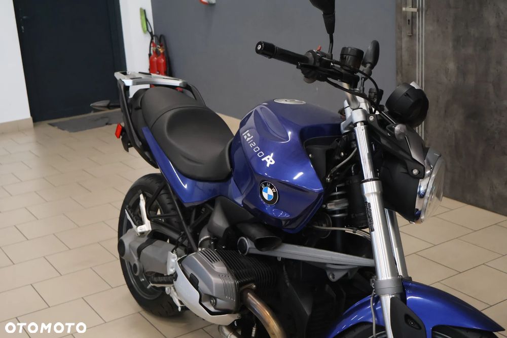 BMW R - 1