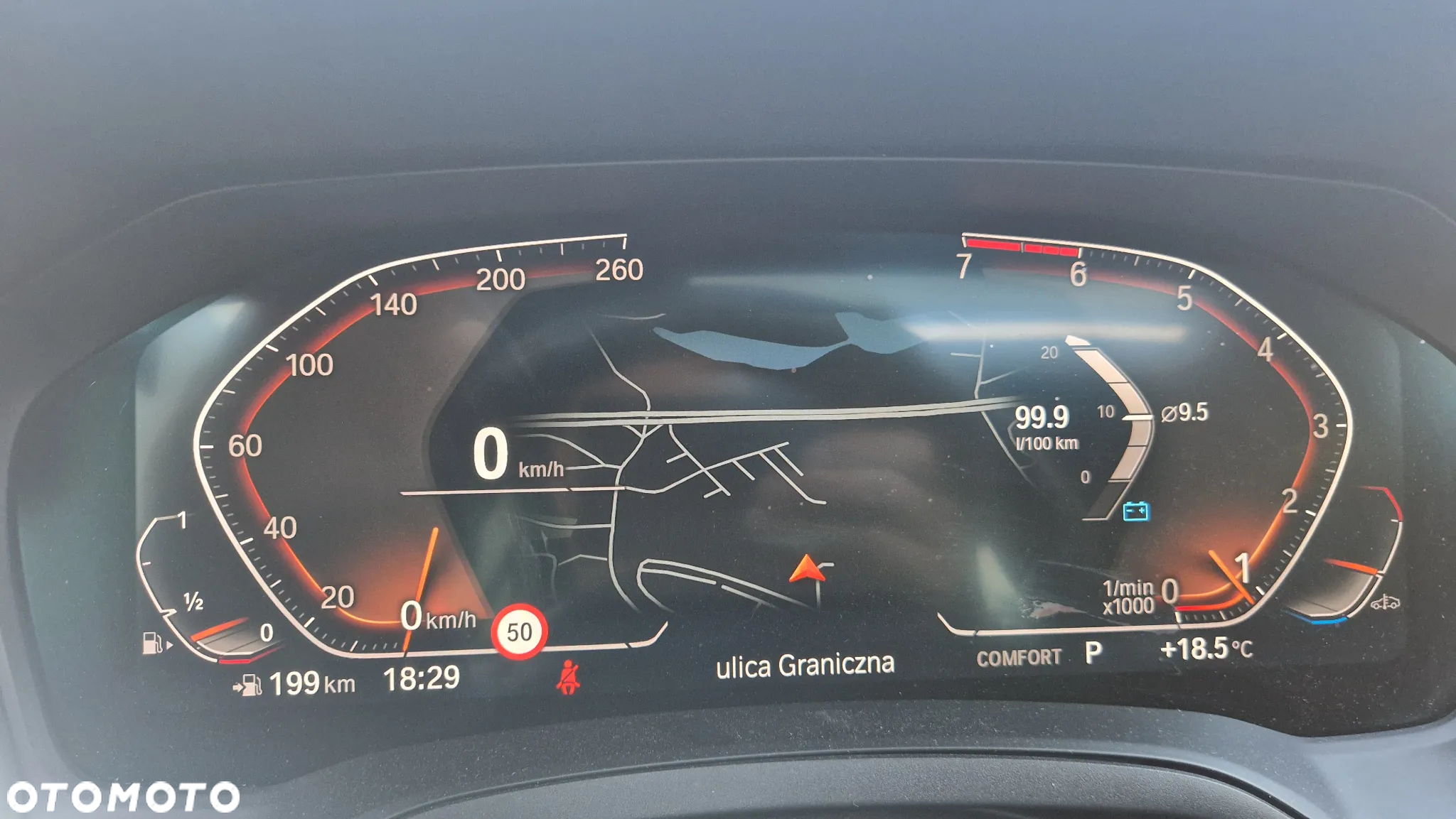 BMW Seria 3 330i M Sport - 13