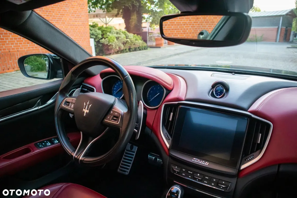 Maserati Ghibli GranSport - 25