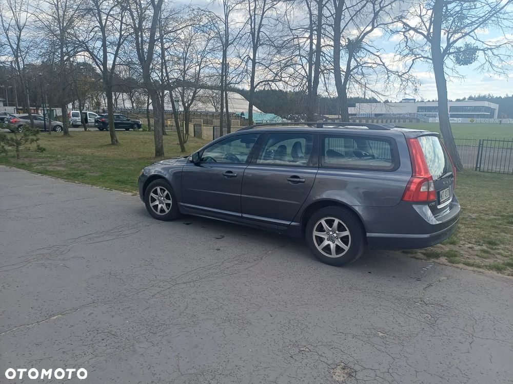 Volvo V70 2.0D Kinetic - 2