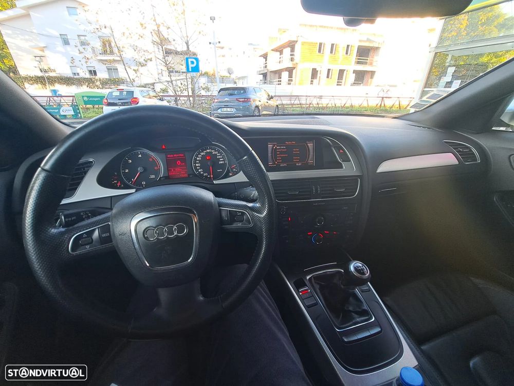Audi A4 Avant 2.0 TDi Exclusive - 24