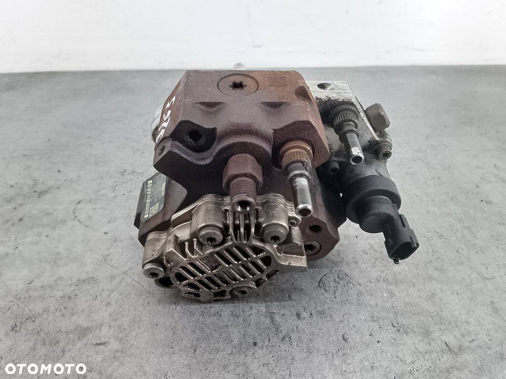 POMPA WTRYSKOWA  MASTER II FL 8200586851 H8200041766 0445010033  BOSCH 2.5 - 5