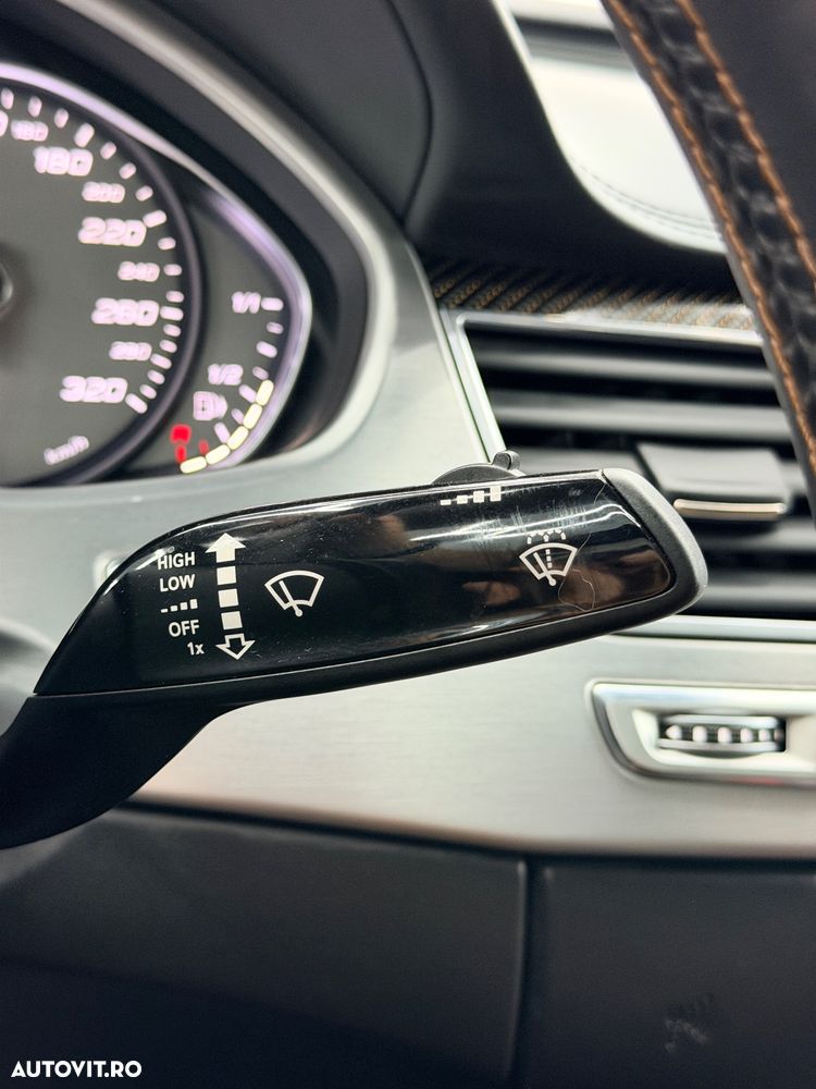 Audi S8 4.0 TFSI quattro Tiptronic - 37