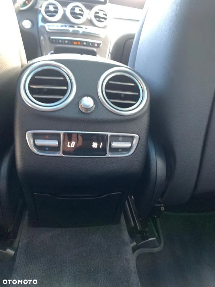 Mercedes-Benz GLC 200 4-Matic - 12