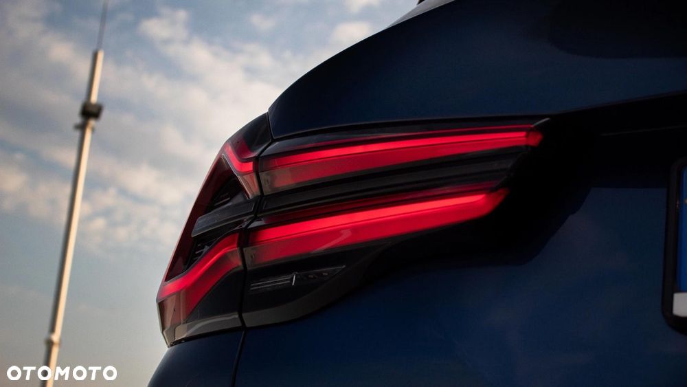 BMW X3 xDrive30i - 9