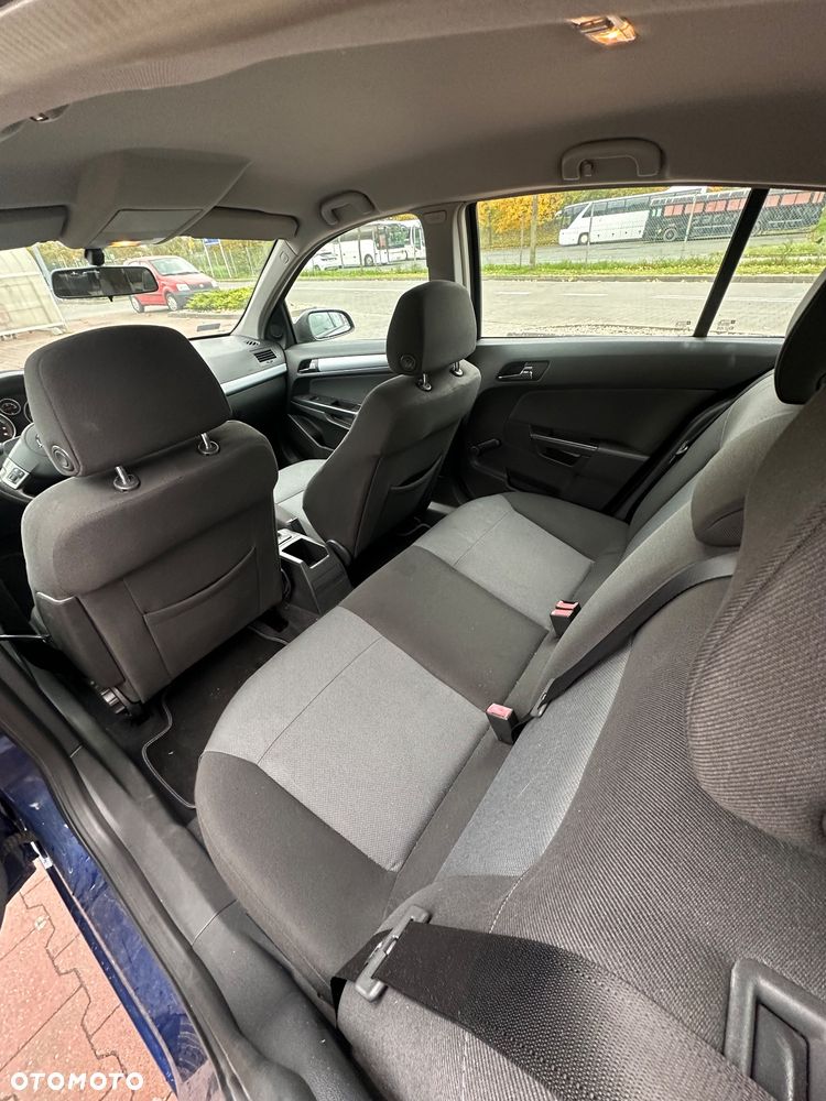 Opel Astra - 9
