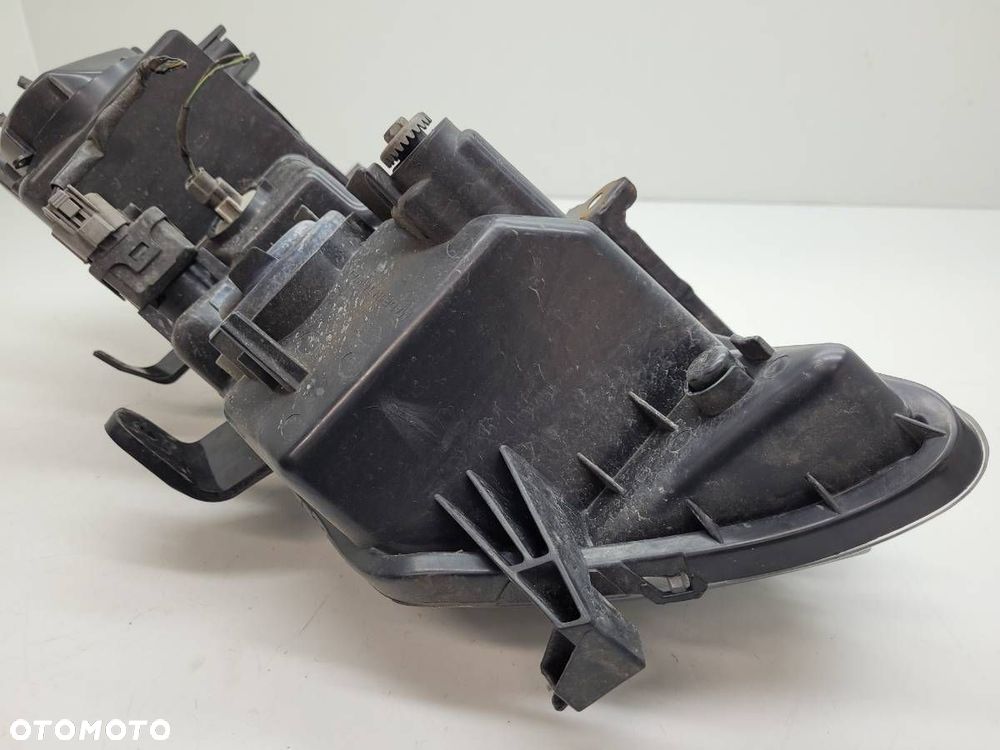 REFLEKTOR LAMPA PRAWY PRZÓD 08-317-1138R HONDA ACCORD VII EUROPA - 8