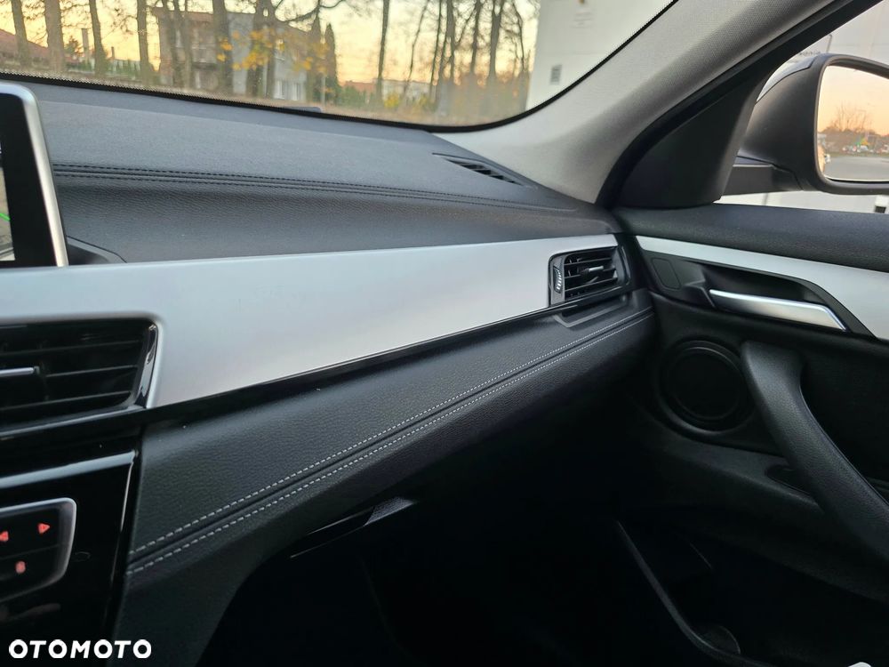 BMW X2 sDrive18d - 32
