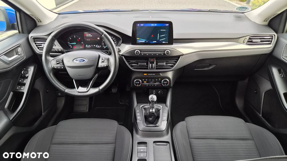 Ford Focus 1.5 EcoBlue Start-Stopp-System TITANIUM STYLE - 6