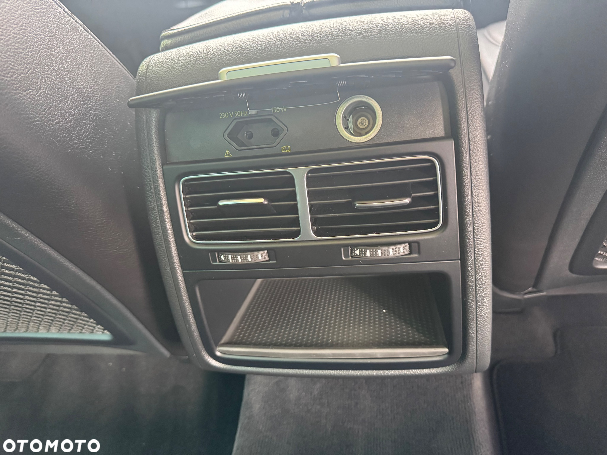 Volkswagen Touareg 3.0 V6 TDI BMT Perfectline R-Style - 31