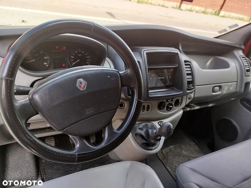 Renault Trafic - 7