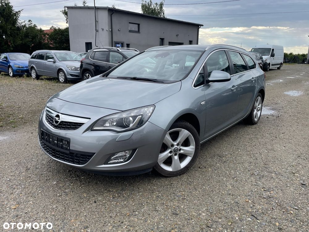 Opel Astra 2012 photo 3