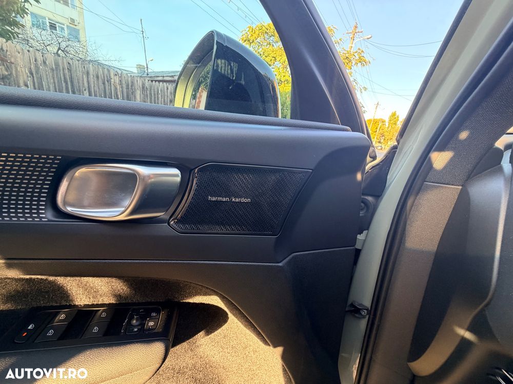 Volvo XC 40 Recharge Twin Motor AWD Ultimate - 11
