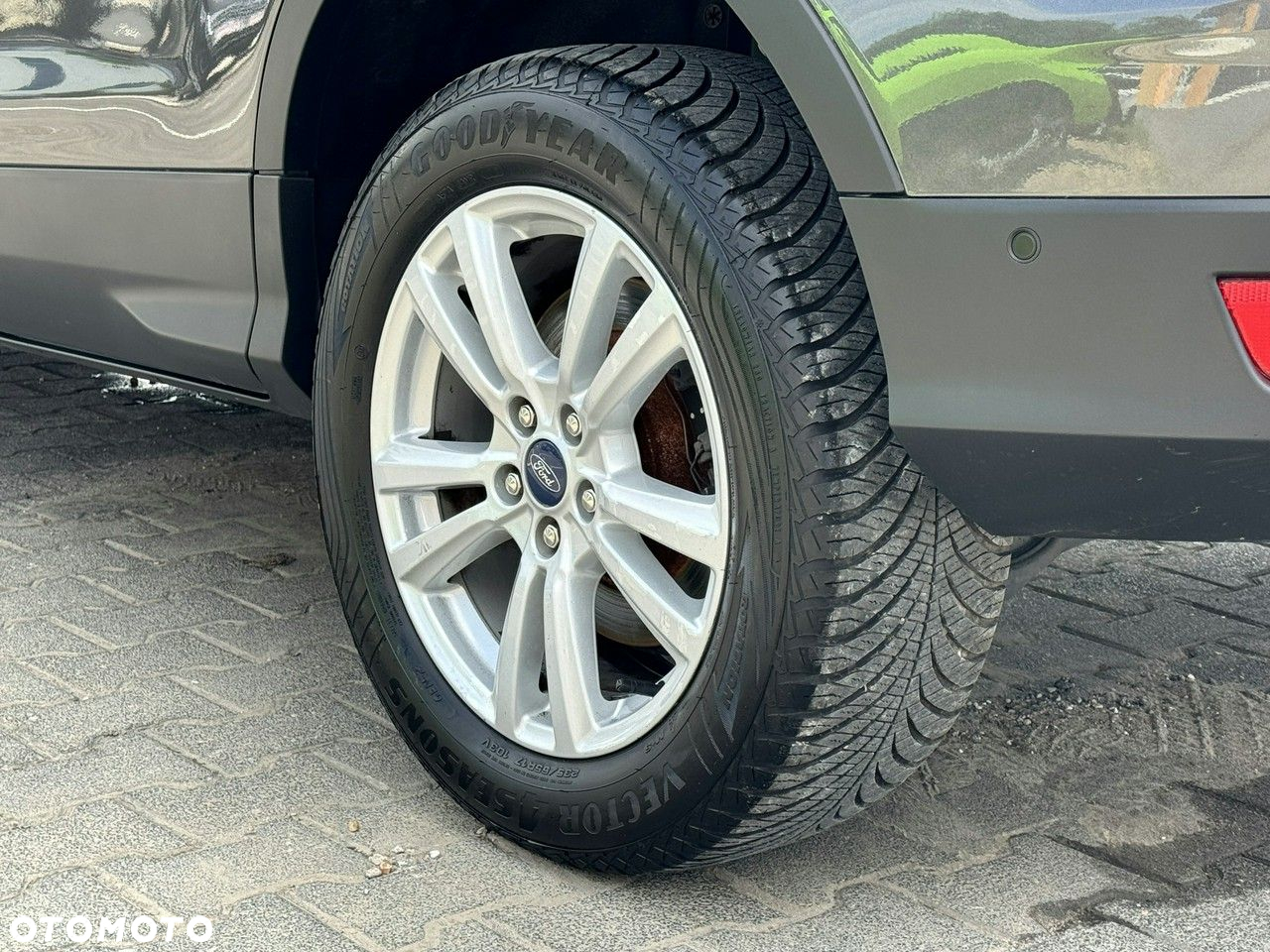 Ford Kuga - 15