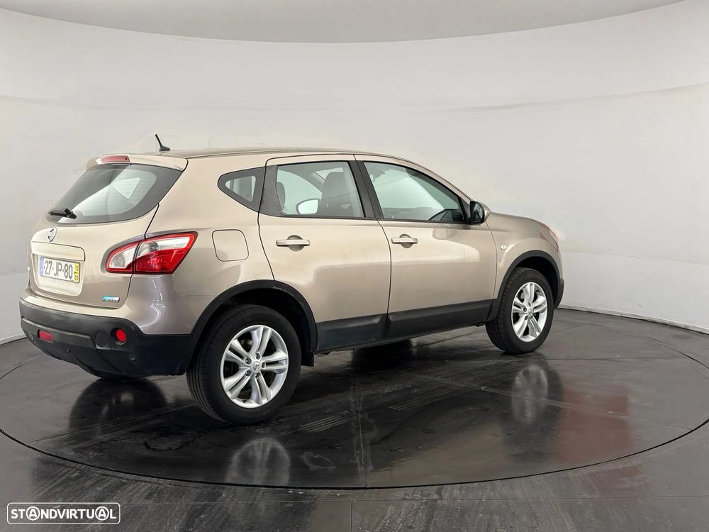 Nissan Qashqai - 4