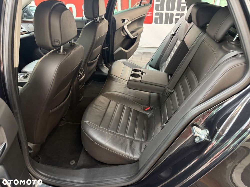 Opel Insignia - 29