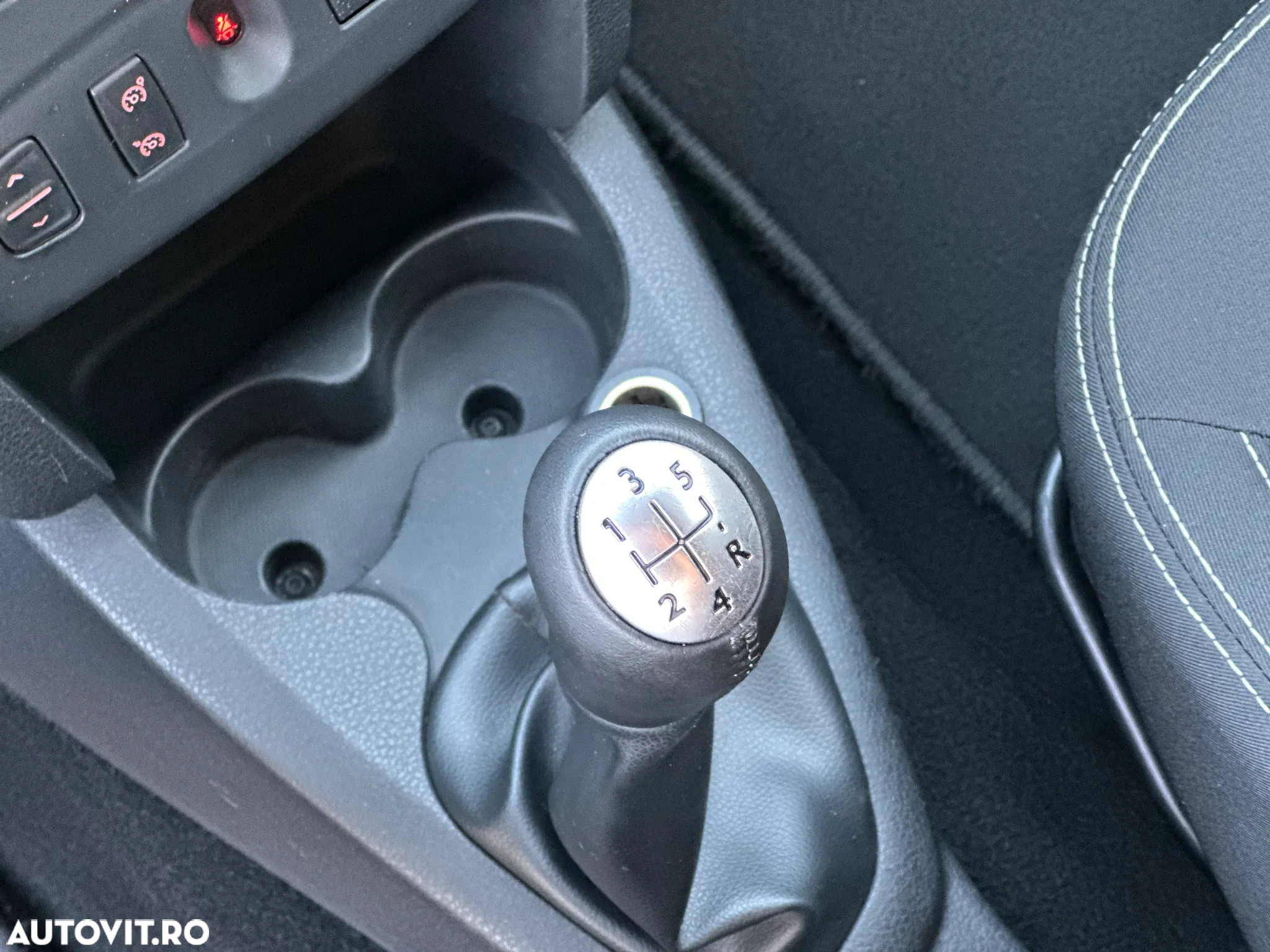 Dacia Logan MCV 0.9 TCe 90 CP Prestige - 16