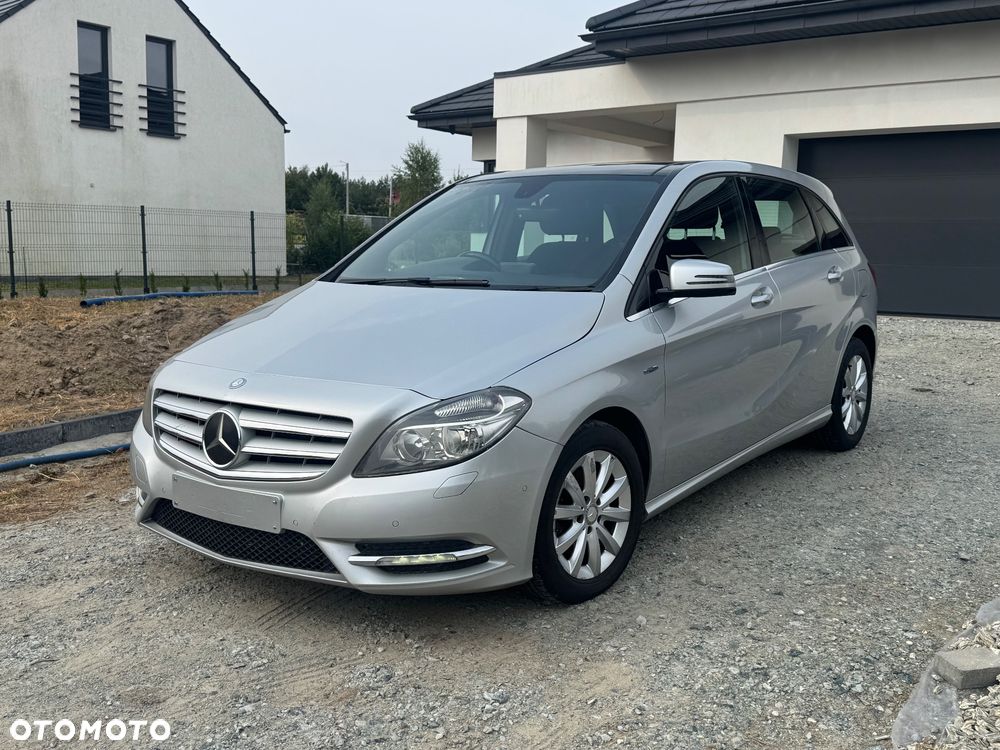 Mercedes-Benz Klasa B 200 CDI (BlueEFFICIENCY) - 1