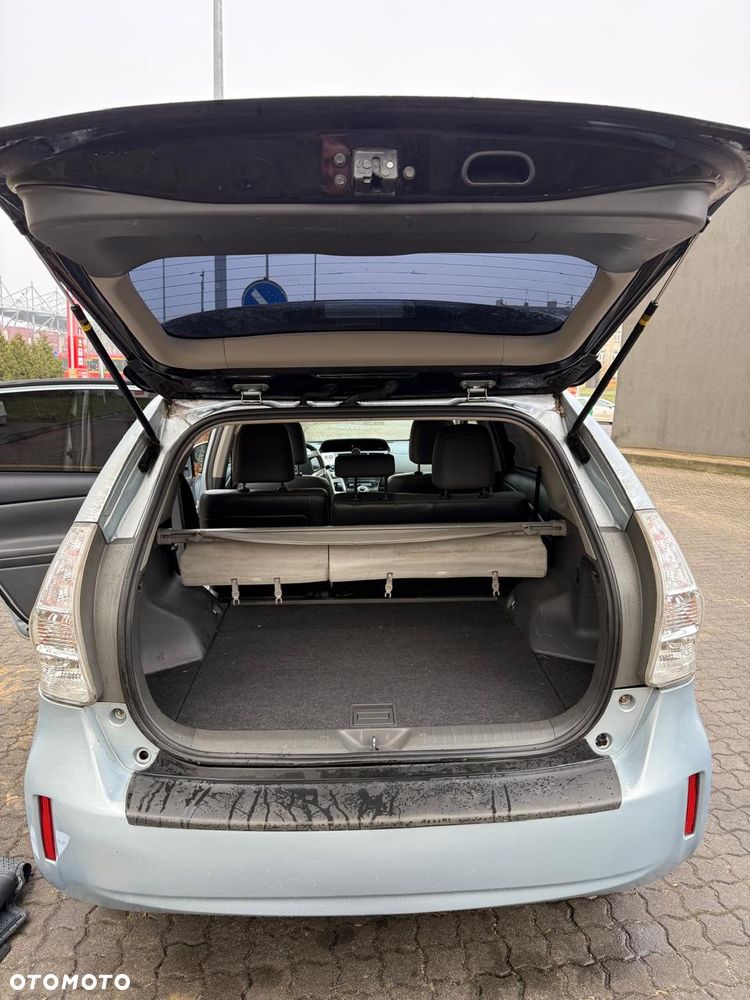 Toyota Prius 1.8 HSD Premium - 12