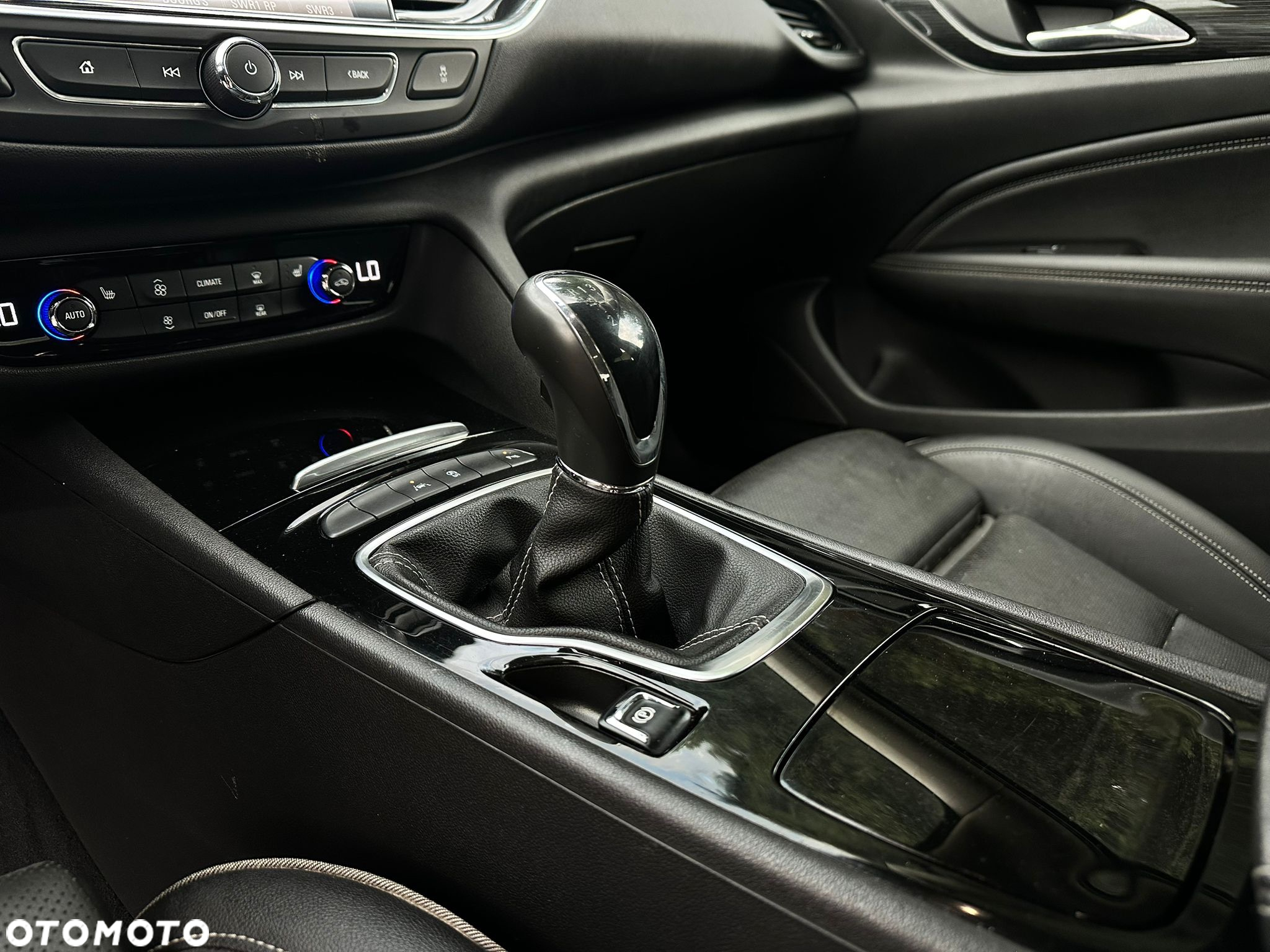 Opel Insignia - 12