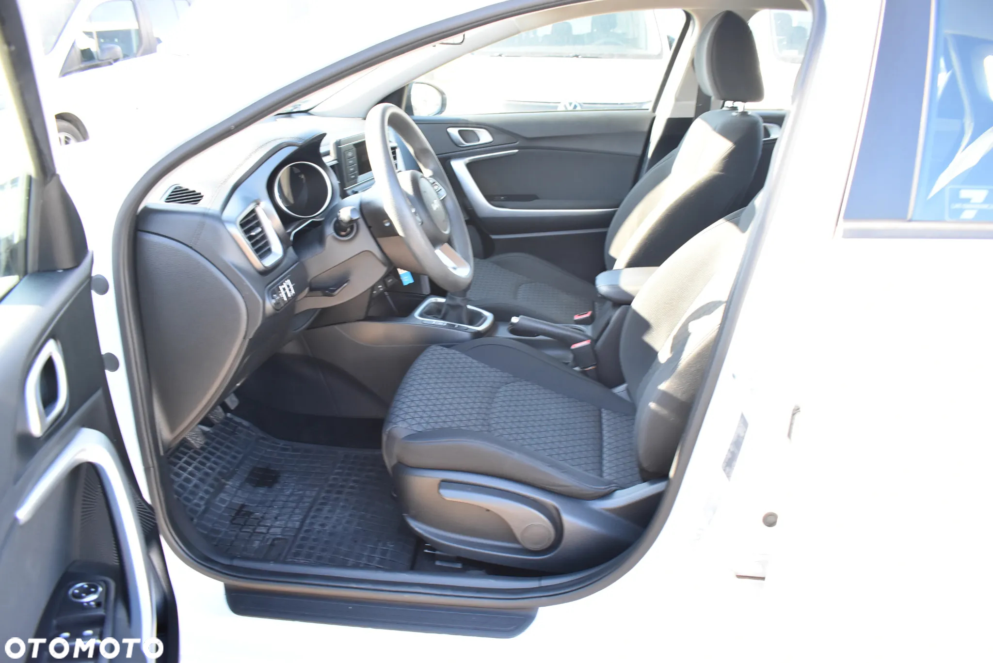 Kia Ceed 1.0 T-GDI S - 11