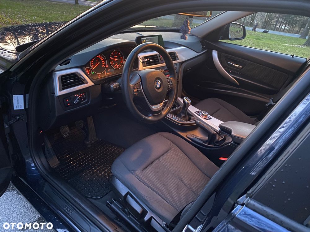 BMW Seria 3 318d Blue Performance Modern Line - 7