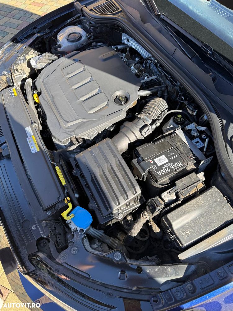 Volkswagen Golf - 6