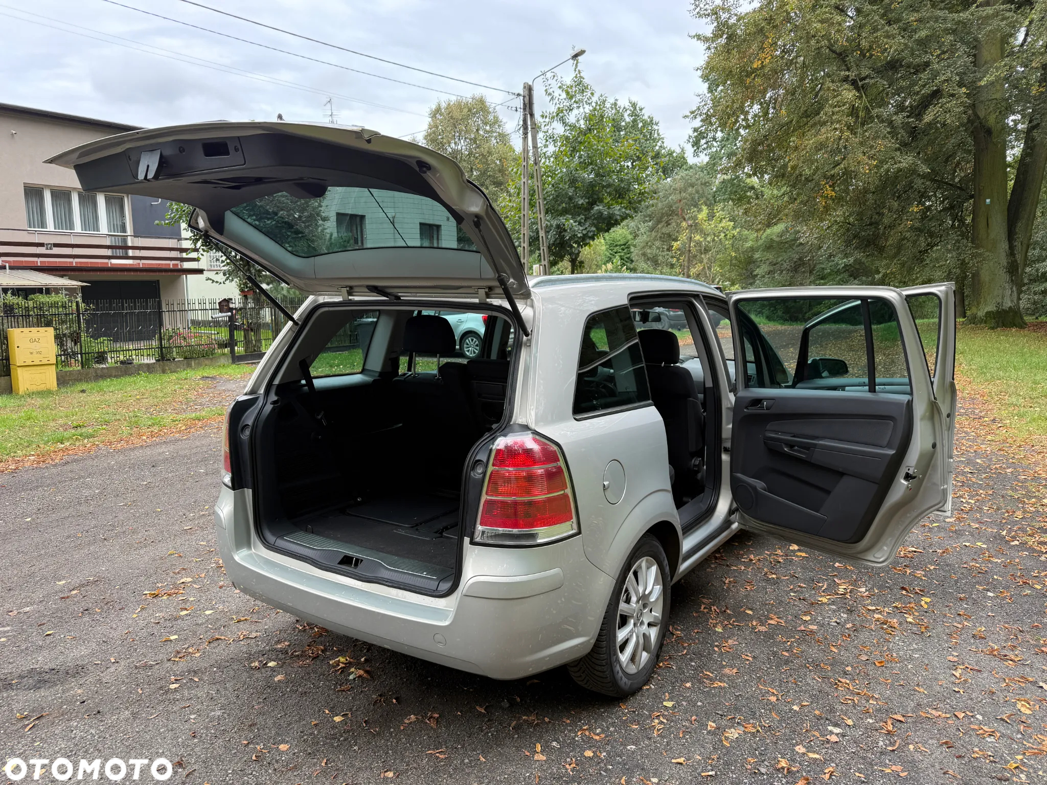 Opel Zafira 1.8 Cosmo - 29