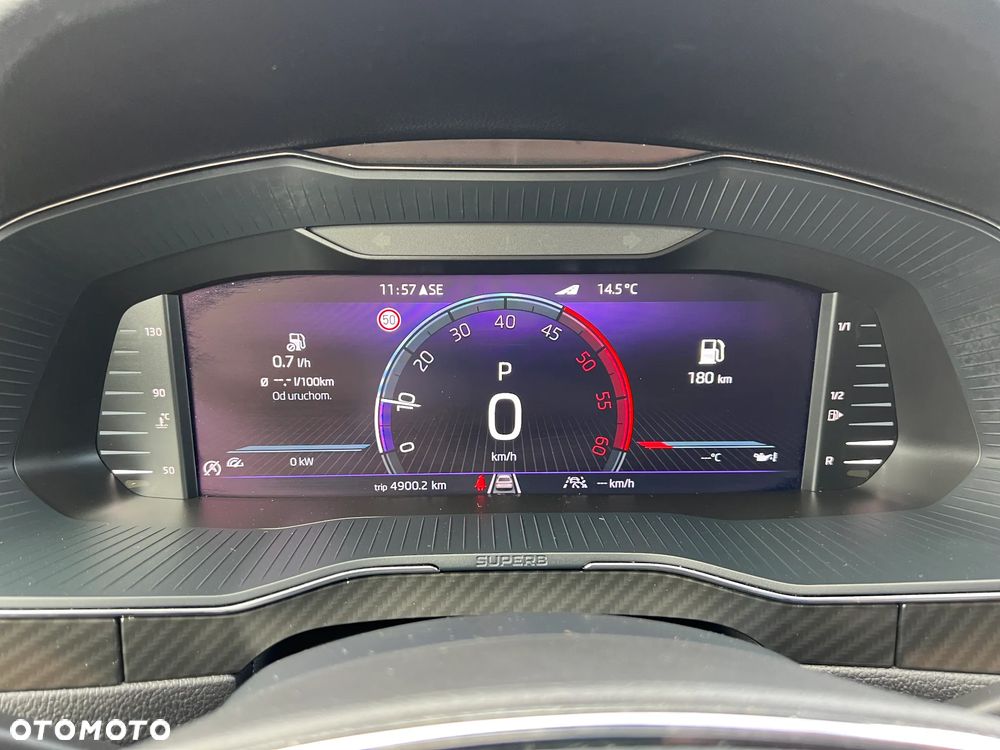 Skoda Superb 2.0 TDI 4x4 DSG Sportline - 24