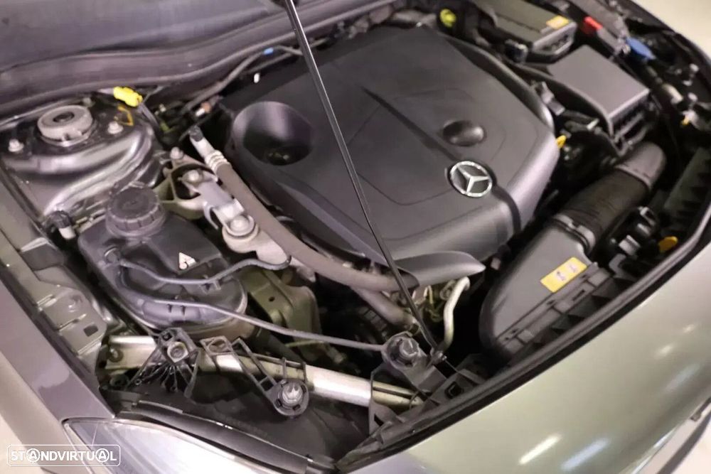 Mercedes-Benz A 200 d AMG Line - 8